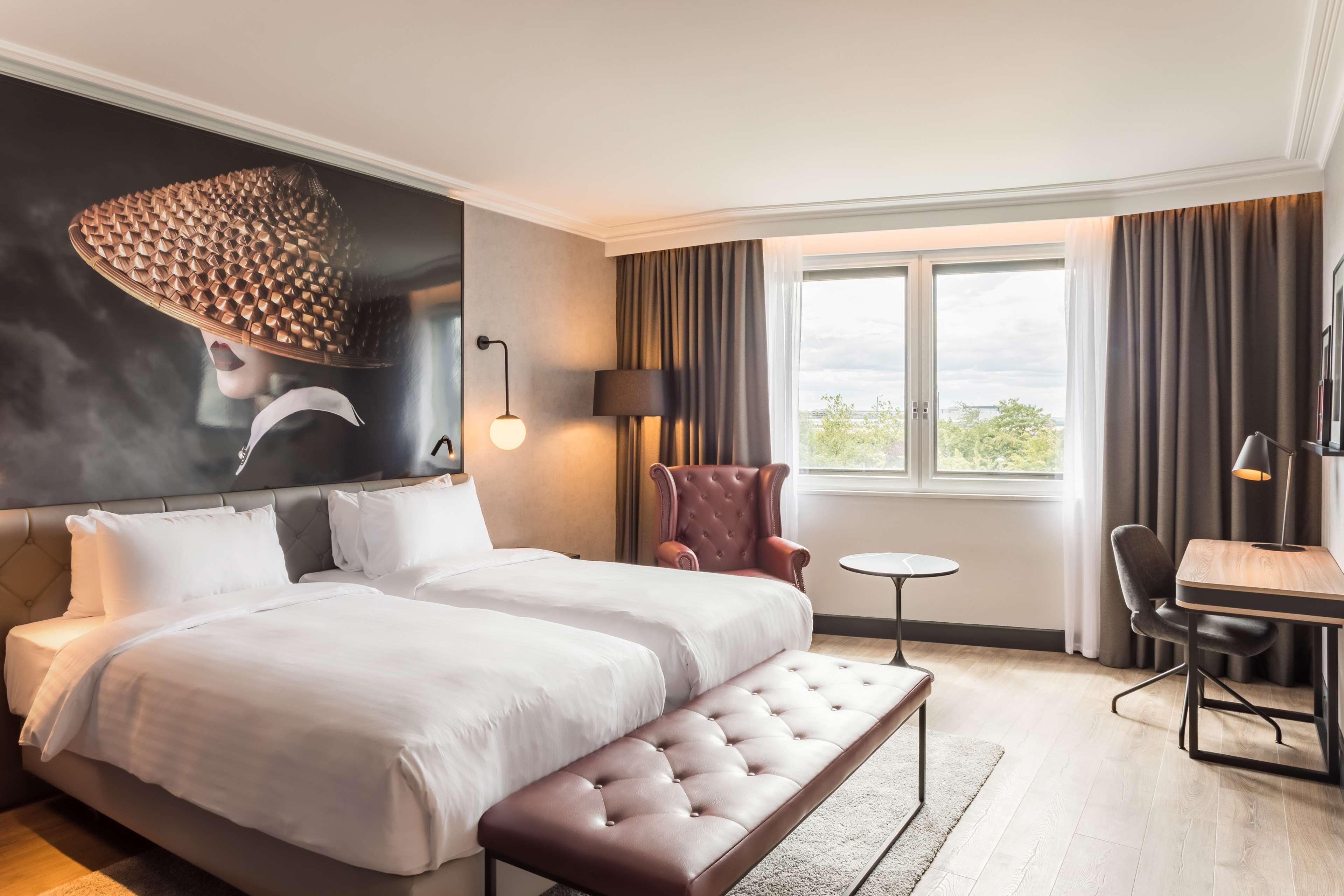 哈姆斯沃思 Radisson Red London Heathrow酒店 外观 照片 A room at the hotel