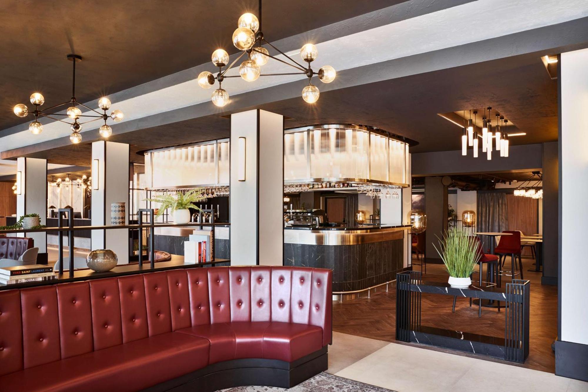 哈姆斯沃思 Radisson Red London Heathrow酒店 外观 照片 Interior of the hotel