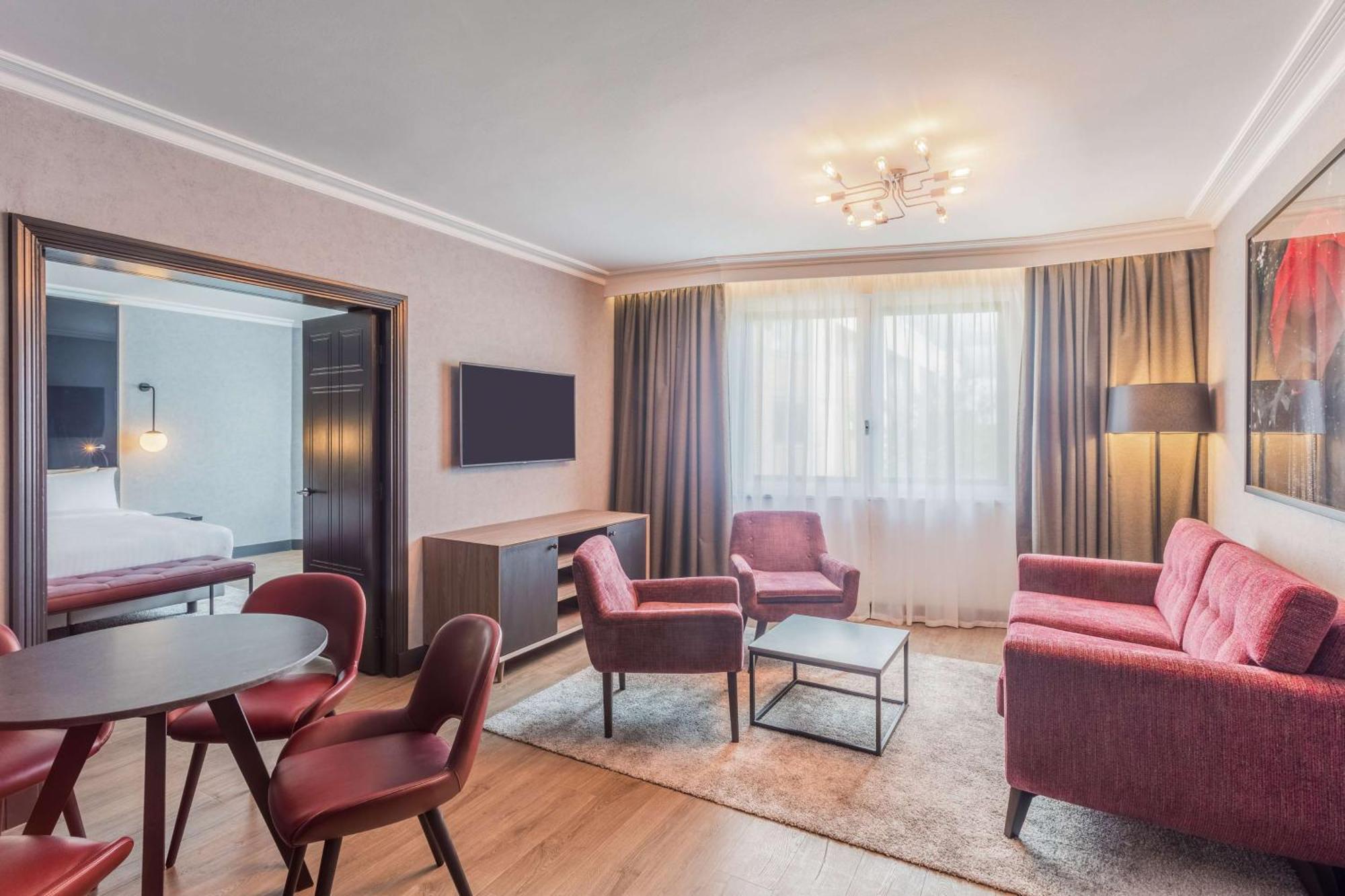哈姆斯沃思 Radisson Red London Heathrow酒店 外观 照片